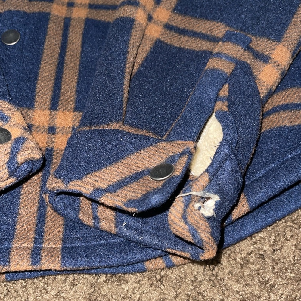 Flannel - Picture 5 of 7